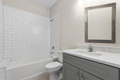 024_guest_bathroom