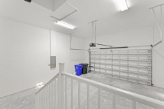 036_garage_2_of_2