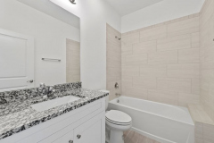 032_guest_bathroom