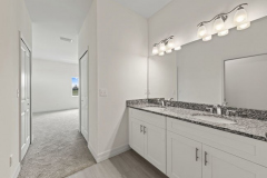 023_master_bathroom_3_of_3
