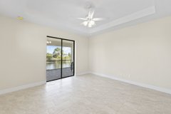 015_bedroom_2-_2_of_2